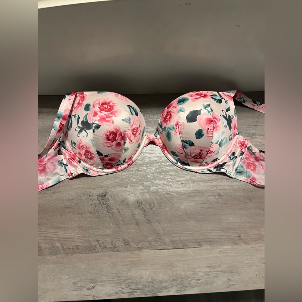 Victoria’s Secret bra